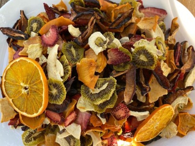 Karışık Meyve Cipsi Kurusu Karışık Meyve Cipsi Kurusu